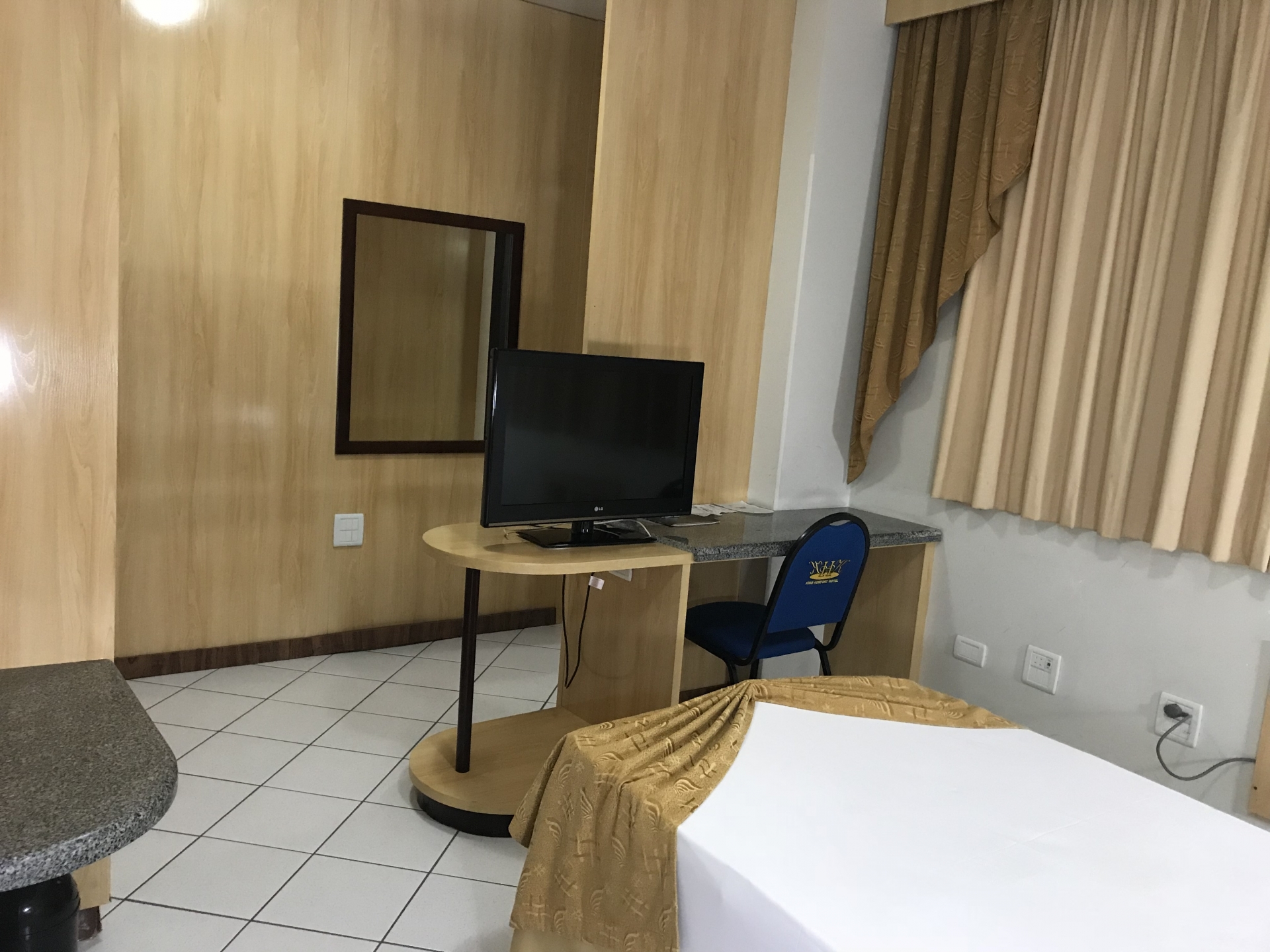 Acomoda    es King Konfort Hotel